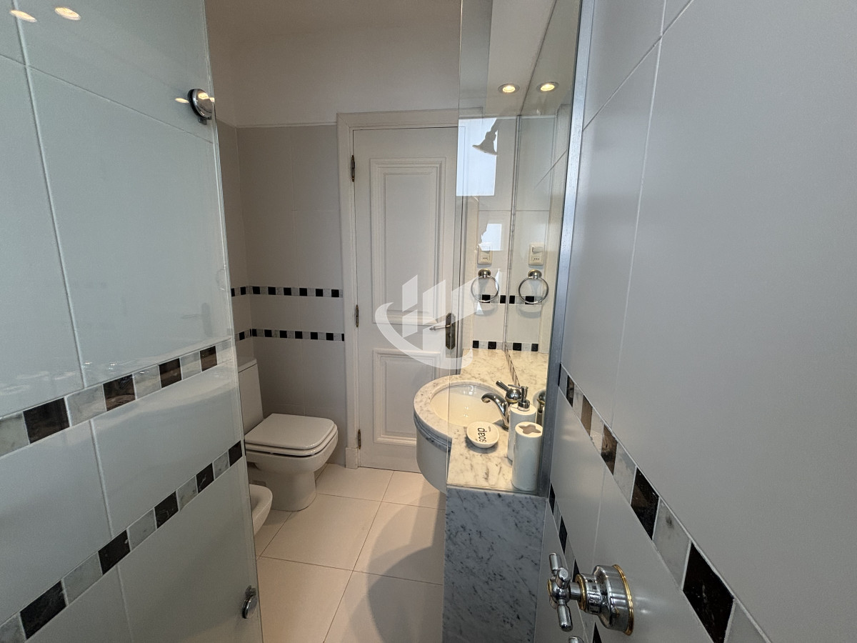 Apartamento ID.2280 - PUNTA DEL ESTE - PLAYA BRAVA - APARTAMENTO 4 DORMITORIOS - VENTA 