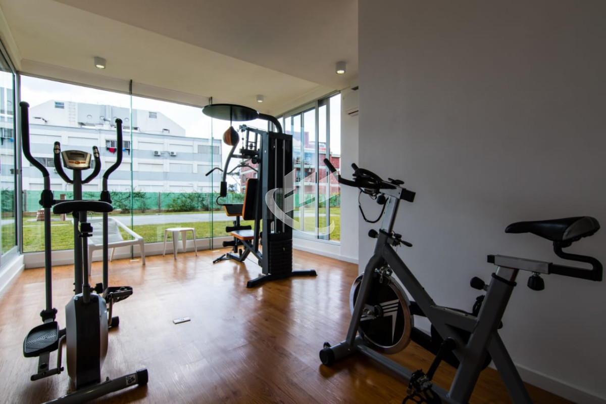 Apartamento ID.2500 - PUNTA DEL ESTE AIDY GRILL APTO DE 2 DORMITORIOS 2 BAÑOS BALCON CON PARRILLERO GARAGE