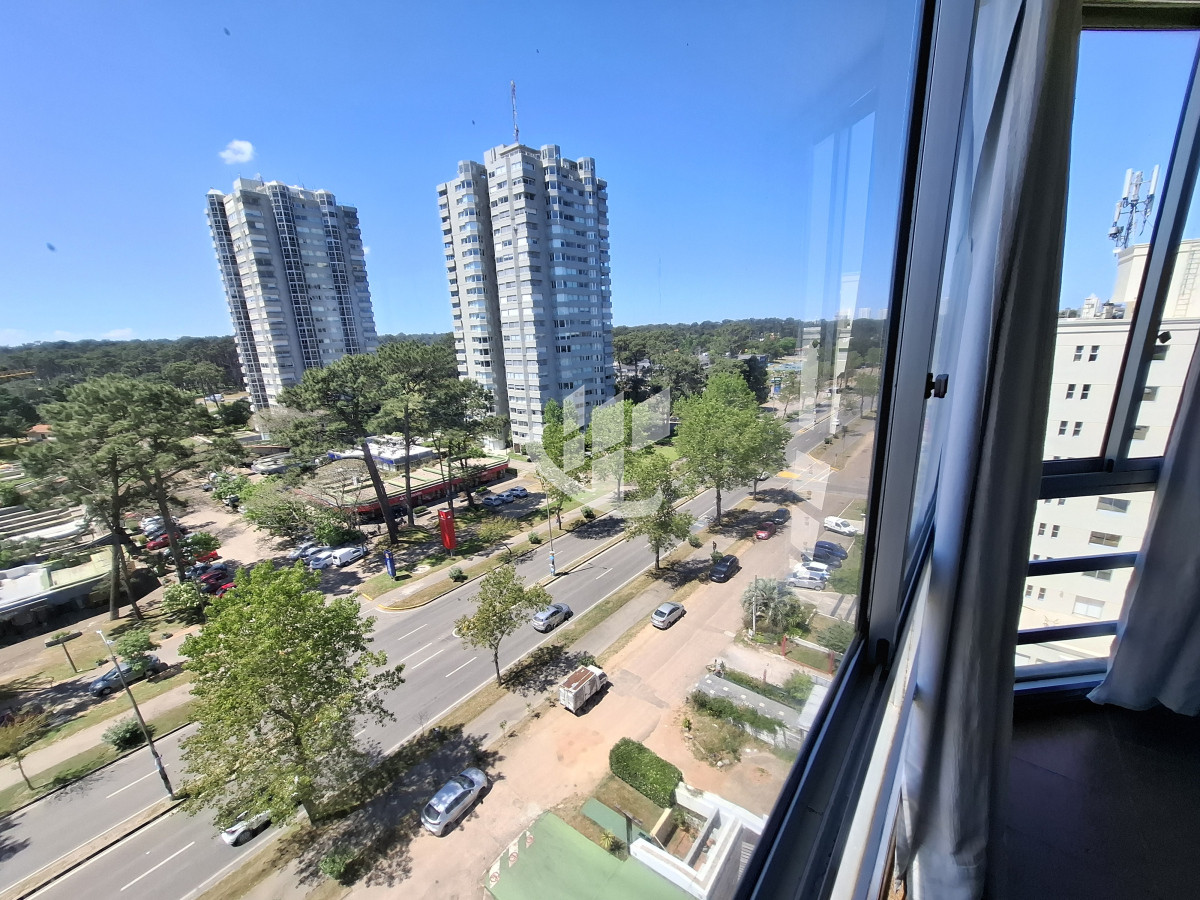 Apartamento ID.1542 - Venta apartamento 2 dormitorios, Roosevelt, Punta del Este