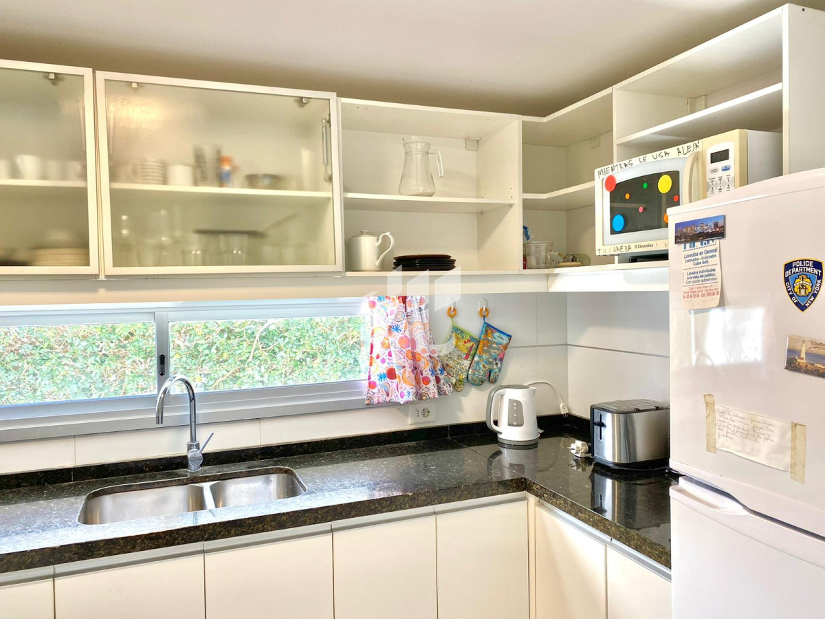 Apartamento ID.1224 - Venta departamento 2 dormitorios en Península, Punta del Este 