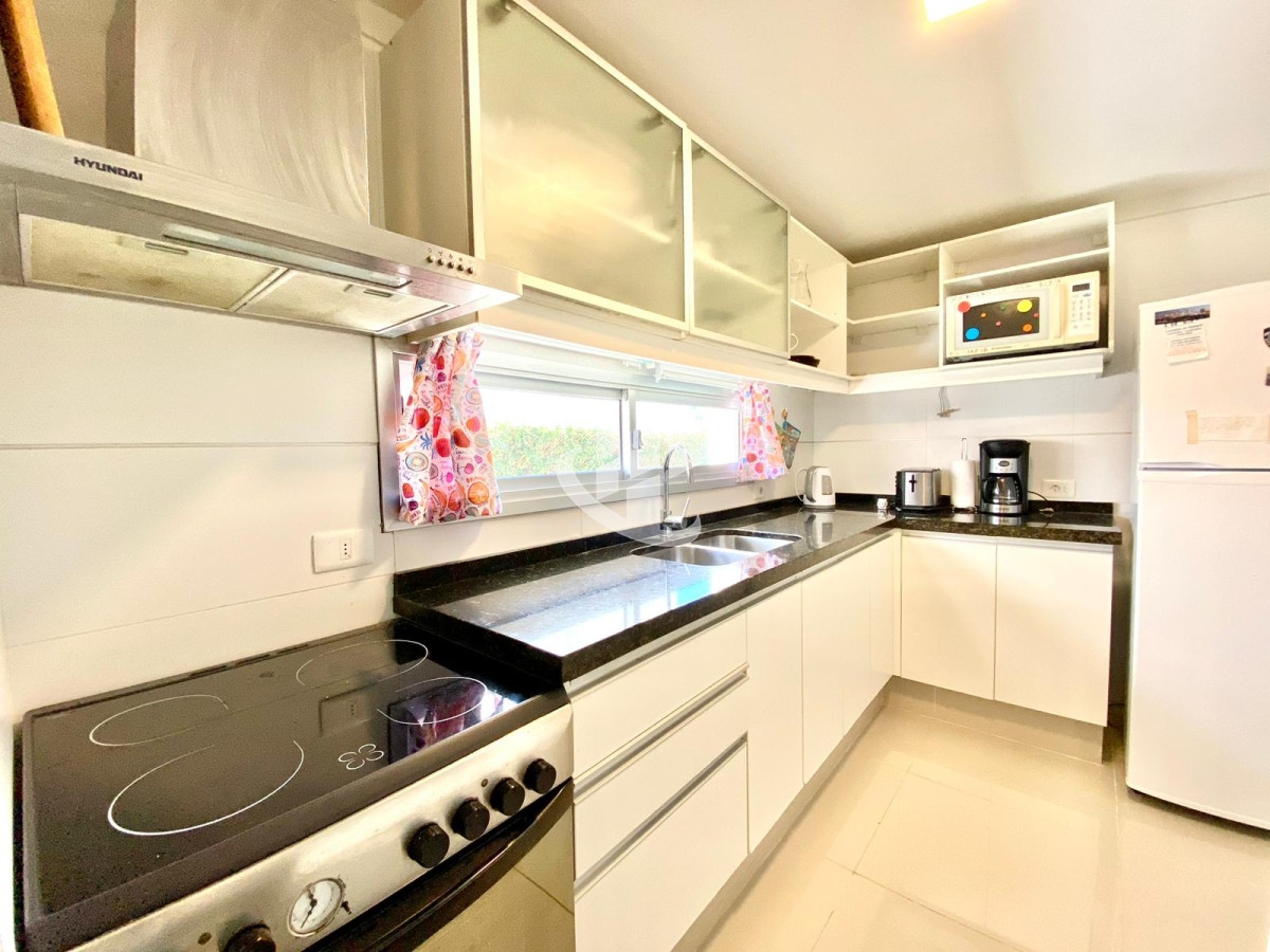 Apartamento ID.1224 - Venta departamento 2 dormitorios en Península, Punta del Este 