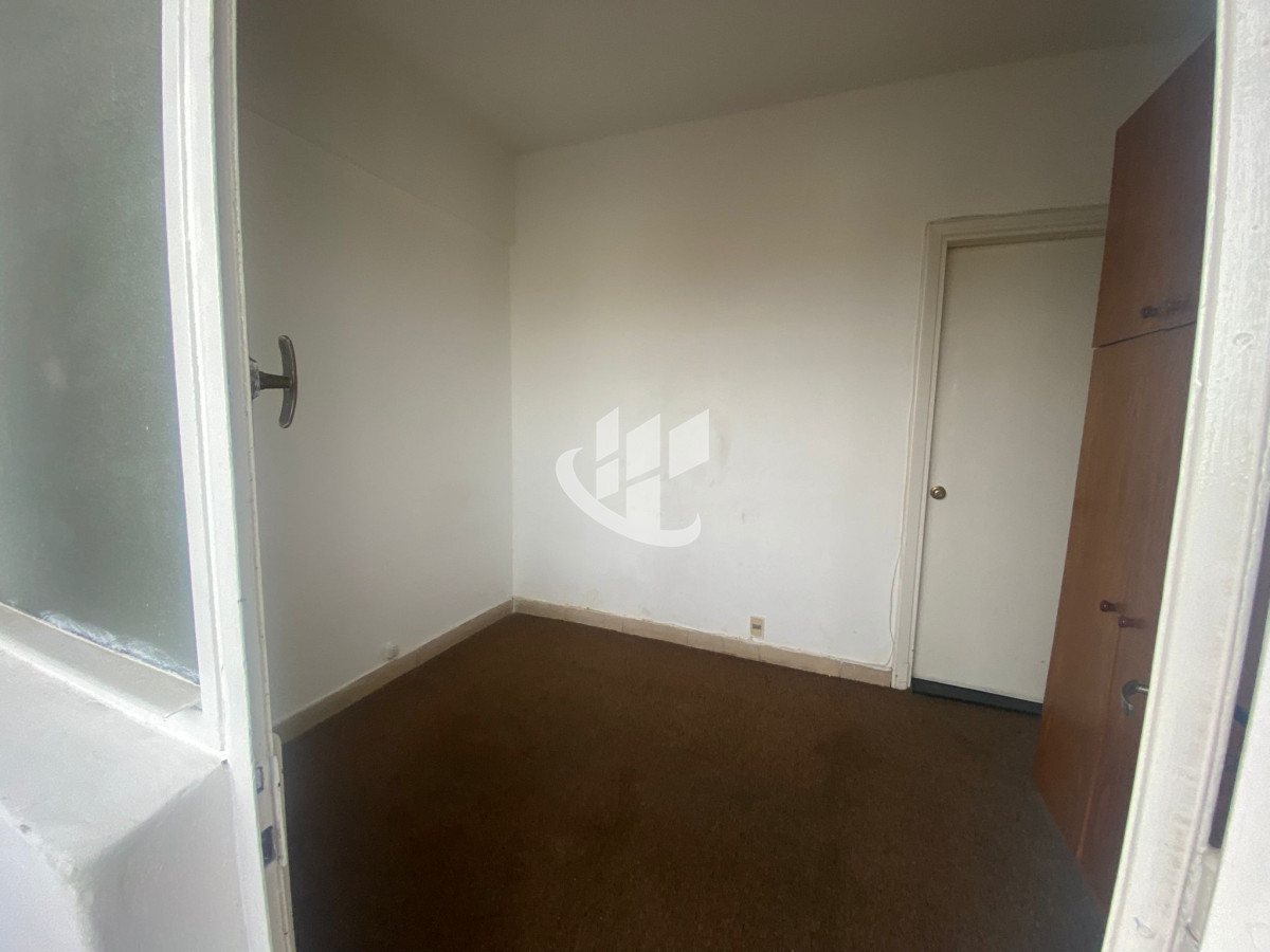 Apartamento ID.1860 - APARTAMENTO DE CATEGORIA 3 DORMITORIOS 2 BAÑOS  Y SERVICIO GARAJE SOBRE 18 DE JULIO