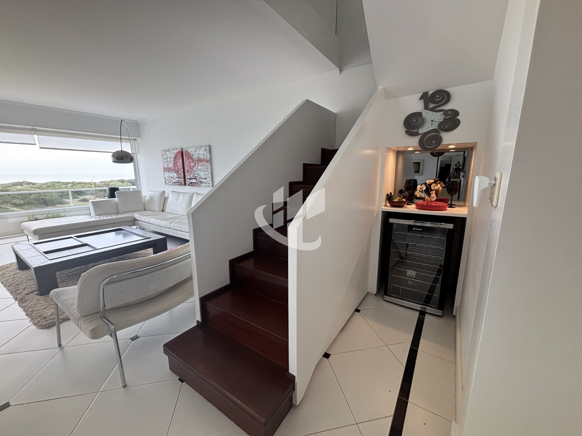 Apartamento ID.2280 - PUNTA DEL ESTE - PLAYA BRAVA - APARTAMENTO 4 DORMITORIOS - VENTA 