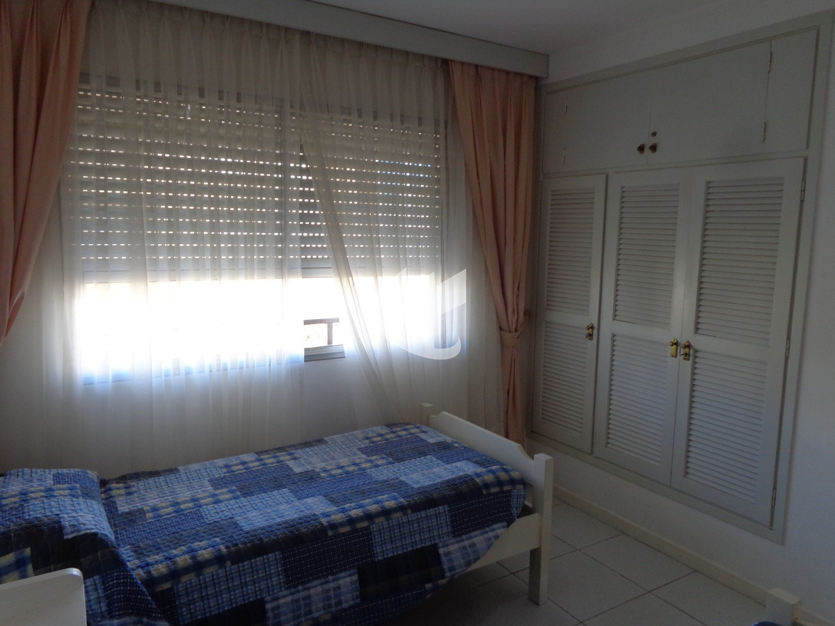 Apartamento ID.1357 - PUNTA DEL ESTE PENINSULA APARTAMENTO  2 DORMITORIOS 2 BAÑOS GARAGE VENTA 