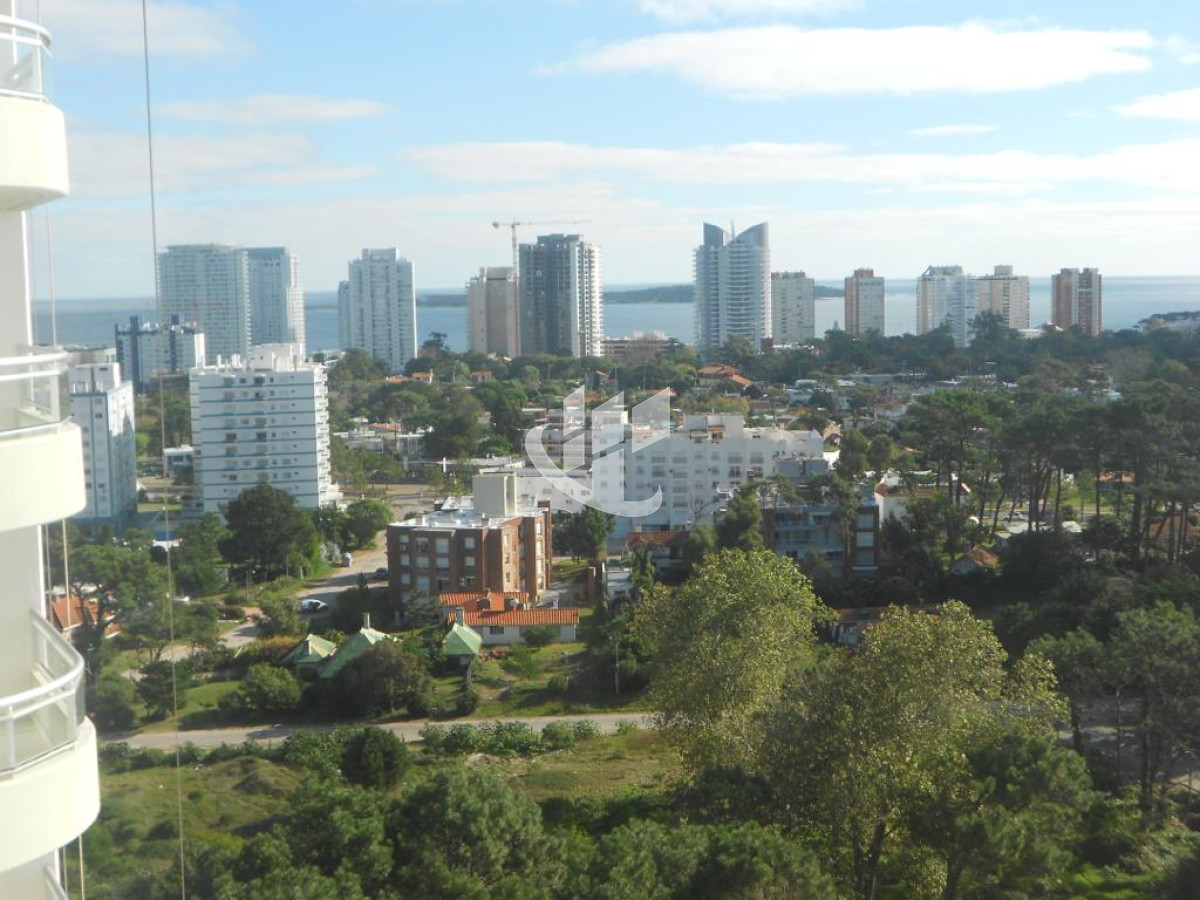 Apartamento ID.1360 - PUNTA DEL ESTE ROOSEVELT- BRAVA APTO DE 3 DORMITORIOS VENTA
