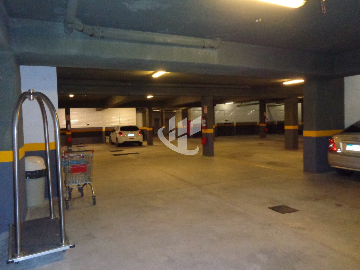 Apartamento ID.2335 - PUNTA DEL ESTE PENINSULA EDIFICIO MODERNO CON AMENITIES 2 DORMITORIOS 2 BAÑOS GARAGE