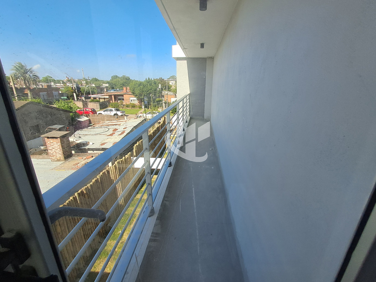 Apartamento ID.1558 - MALDONADO CENTRO A ESTRENAR 2 DORMITORIOS COCHERA BALCON