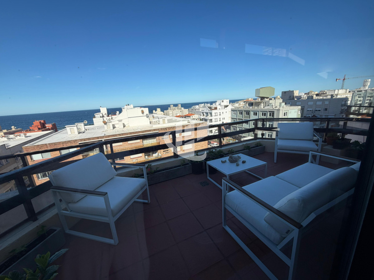 Apartamento ID.1336 - PUNTA DEL ESTE PENINSULA PENT HOUSE 2 DORMITORIOS 3 BAÑOS TERRAZA CON VISTA!!! GARAGE