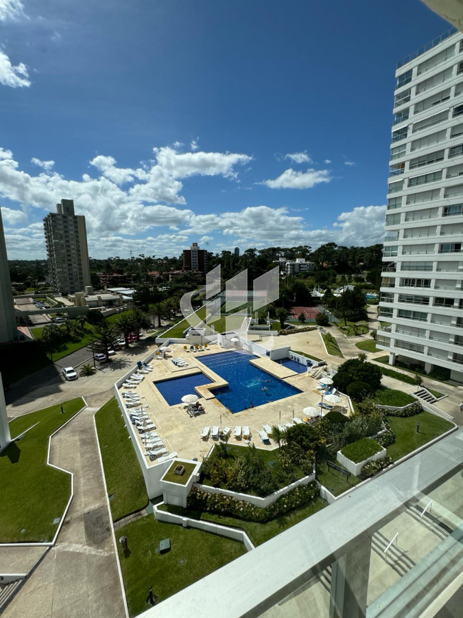 Apartamento ID.1132 - Alquiler Temporal en Punta del Este 3 dormitorios.