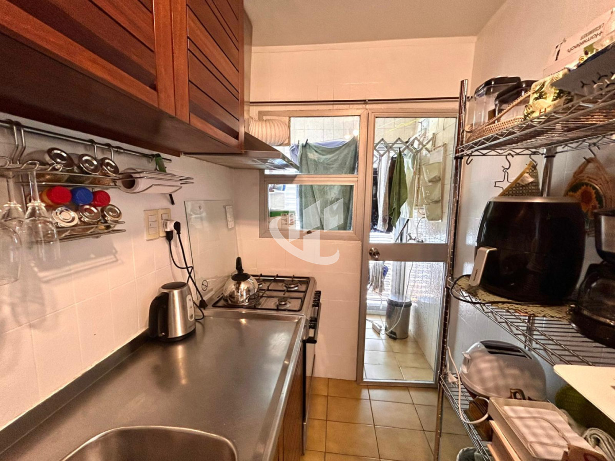 Apartamento ID.2408 - Alquiler Temporal 2 dormitorios Primera Linea Playa Mansa, Punta Del Este