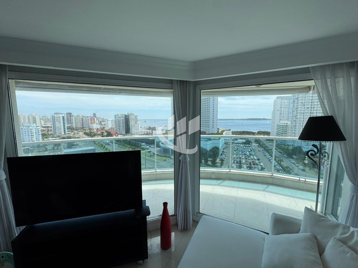 Apartamento ID.1604 - PUNTA DEL ESTE MANSA APARTAMENTO DE 3 DORMITORIOS DEPENDENCIA PARRILLERO AMENITIES