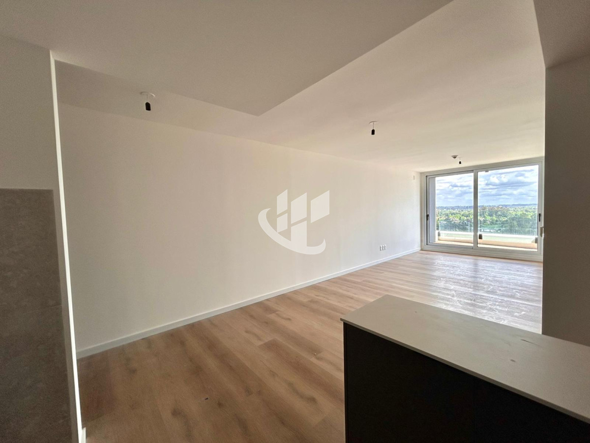 Apartamento ID.2240 - Venta Apartamento 3 Dormitorios con Garaje Doble en Parque Miramar - Orientación Norte
