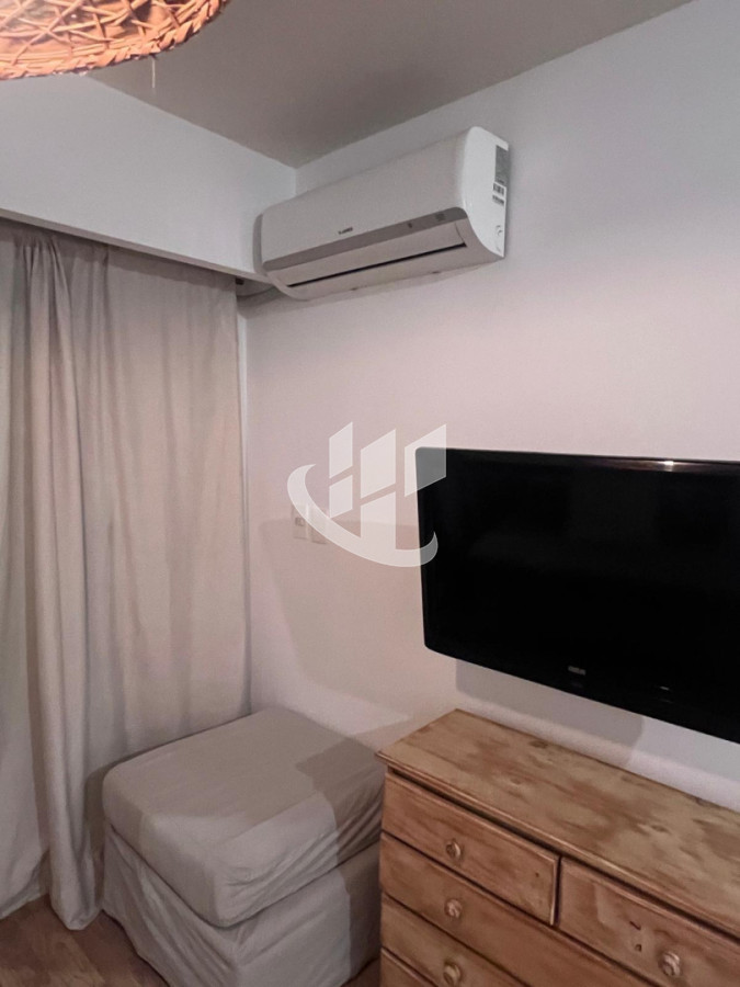 Apartamento ID.2607 - Apartamento en Alquiler, 2 dormitorios, Cordon Sur