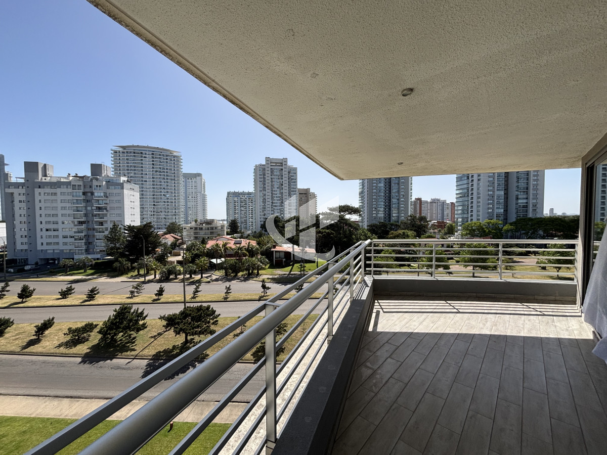 Apartamento ID.2309 - PUNTA DEL ESTE LA PASTORA A METROS DE PLAYA MANSA 2 DORMITORIOS 2 BAÑOS EN VENTA