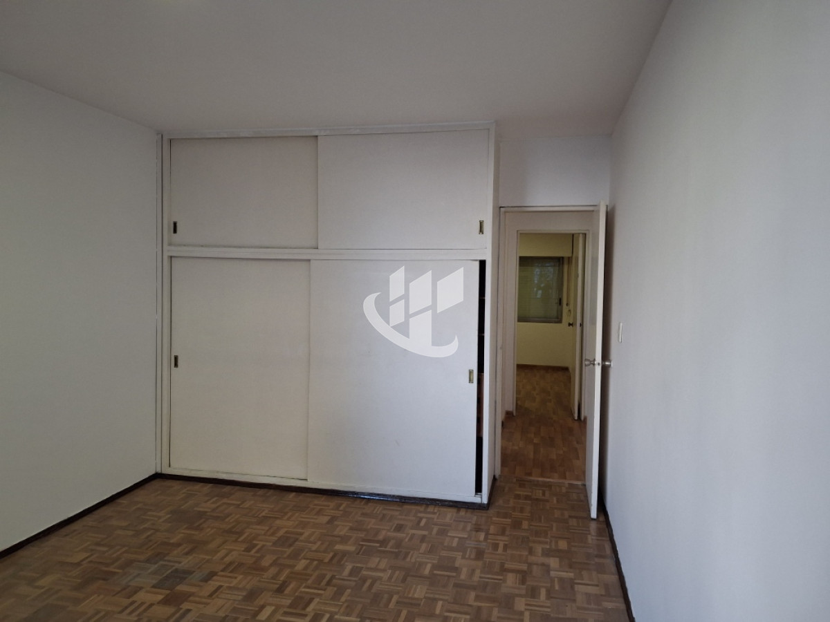 Apartamento ID.1852 - APARTAMENTO EN VENTA 3 DORMITORIOS 3 BAÑOS POCITOS 