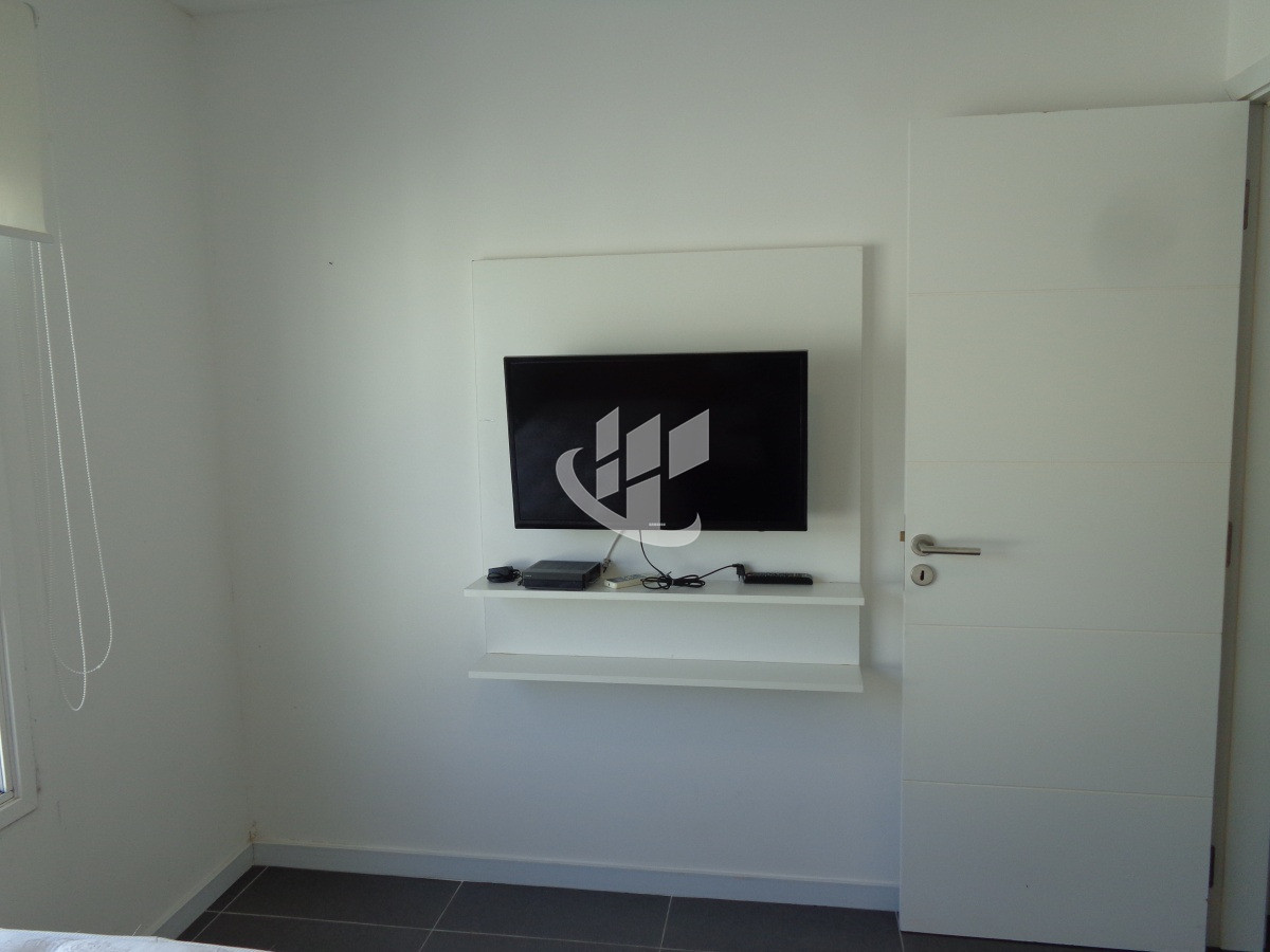 Apartamento ID.2335 - PUNTA DEL ESTE PENINSULA EDIFICIO MODERNO CON AMENITIES 2 DORMITORIOS 2 BAÑOS GARAGE