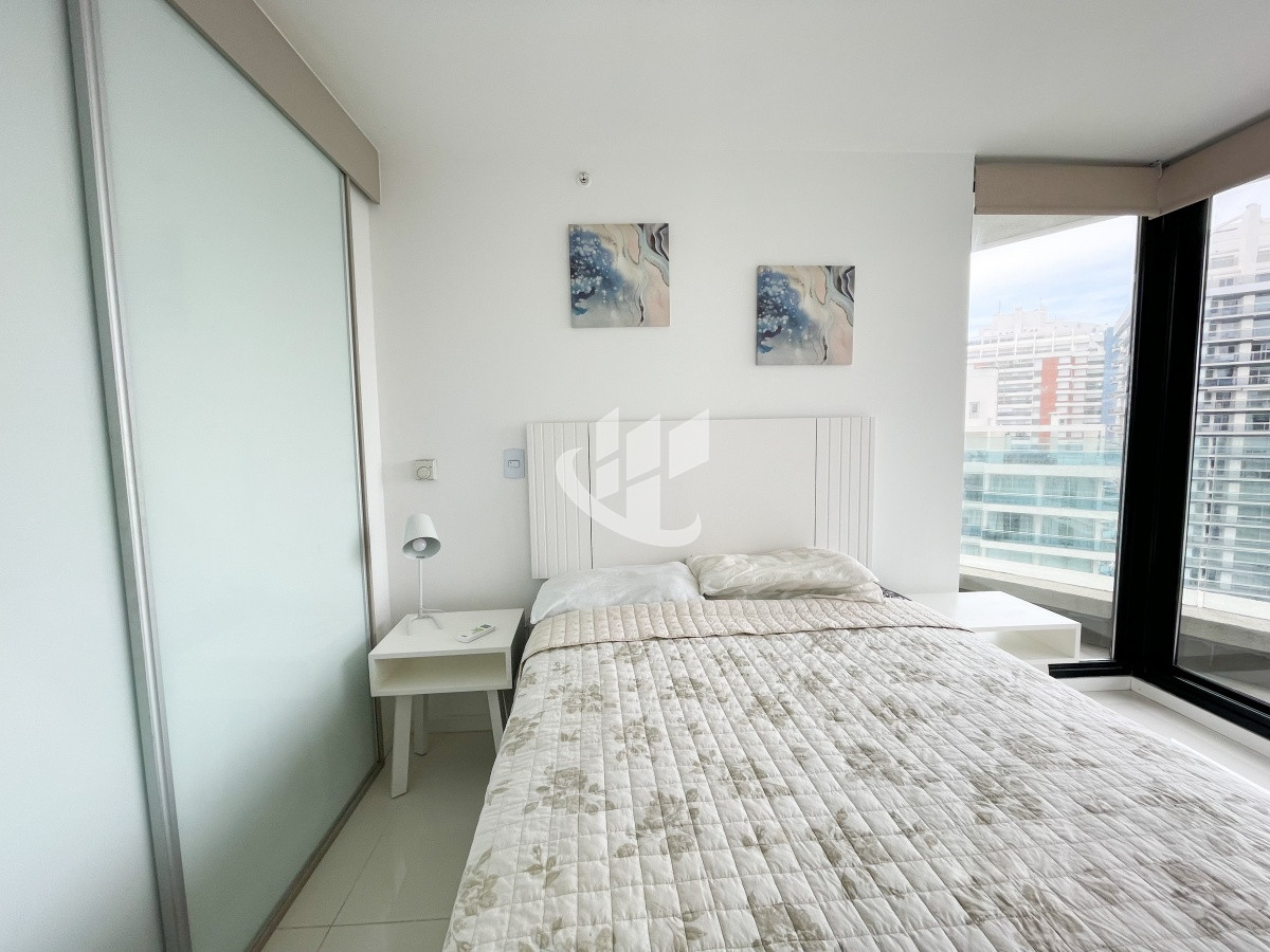 Apartamento ID.1428 - PUNTA DEL ESTE APARTAMENTO DE 1 DORMITORIO EDIFICIO CON SERVICIOS EN VENTA