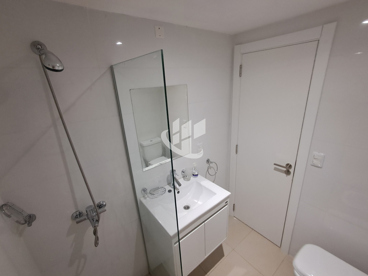 Apartamento ID.1838 - Venta Monoambiente, con piscina de uso exclusivo, Las Grutas, Punta Ballena