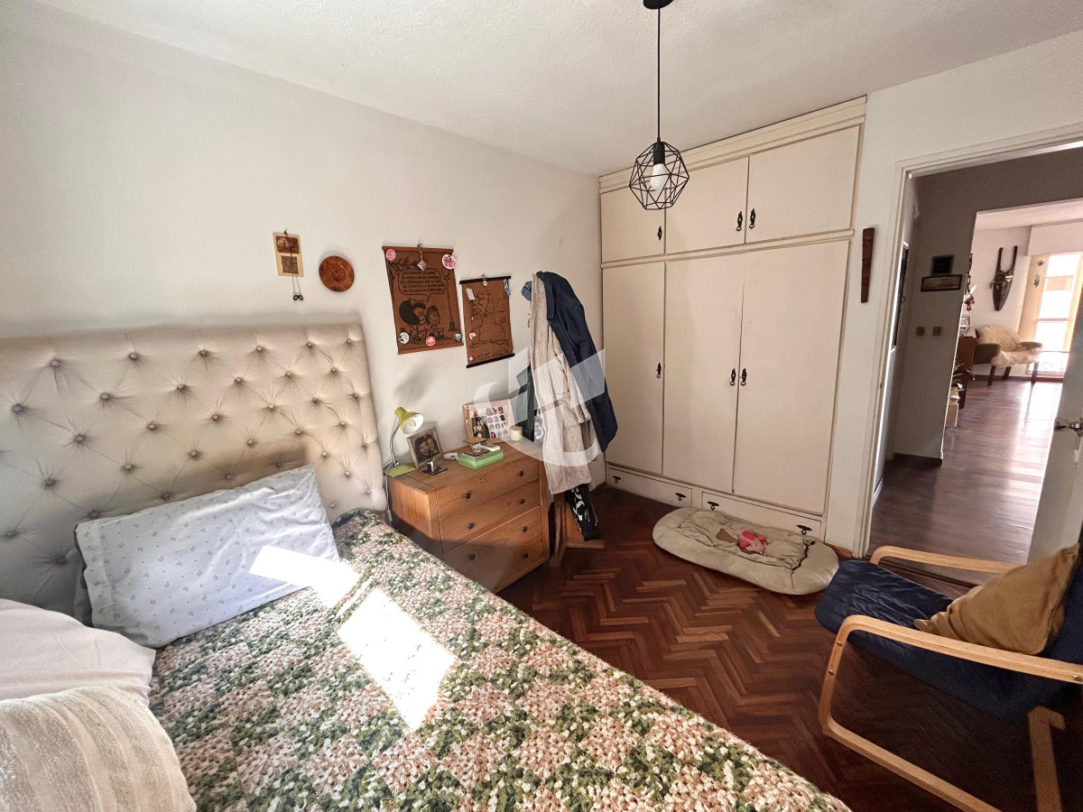 Apartamento ID.2010 - Venta Apartamento 2 Dormitorios, Tres Cruces, Cordón
