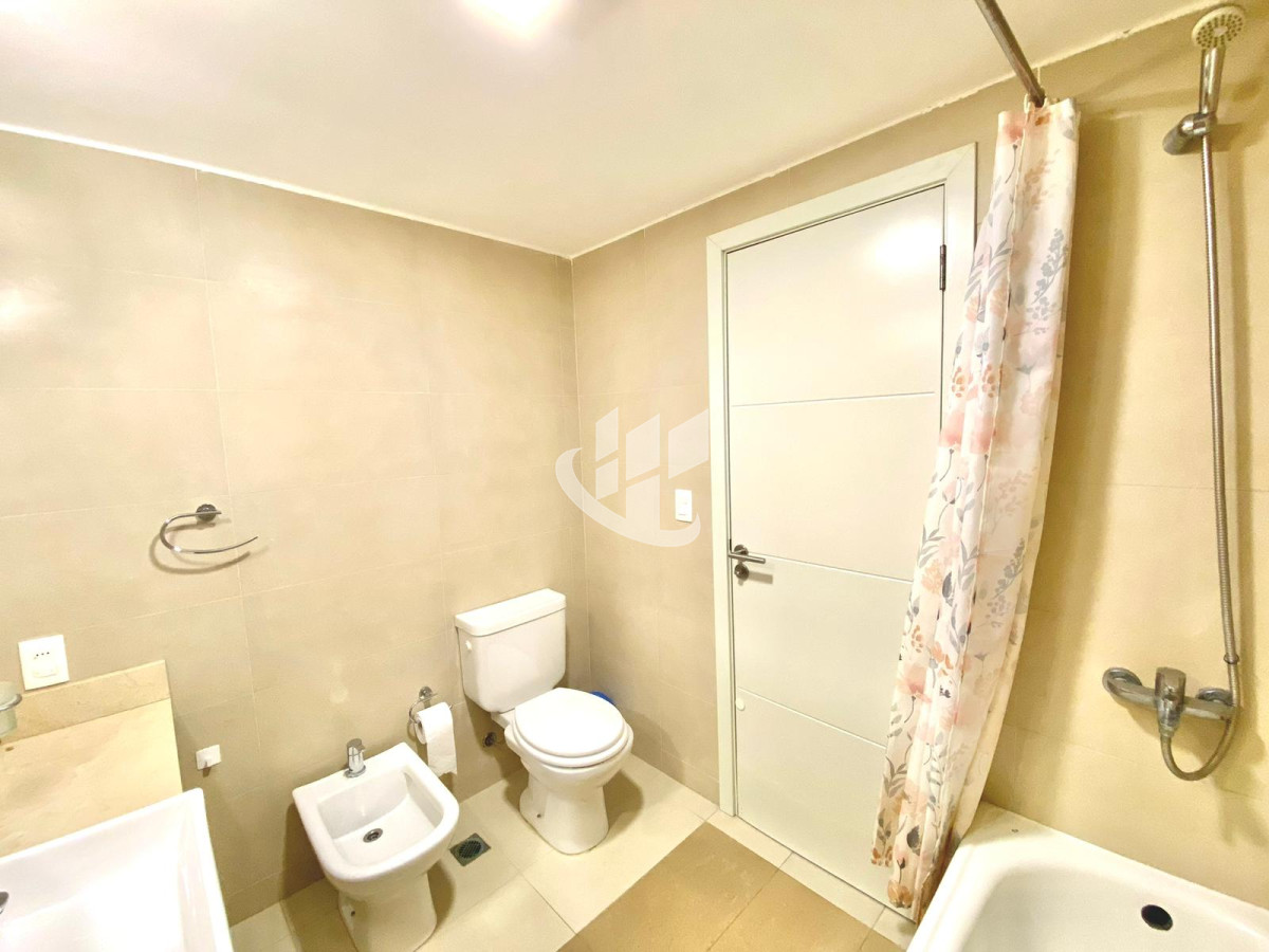 Apartamento ID.1224 - Venta departamento 2 dormitorios en Península, Punta del Este 