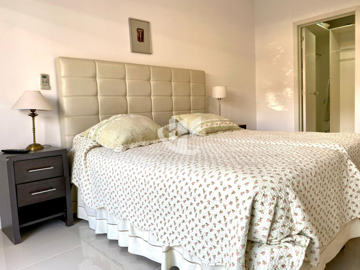Apartamento ID.1224 - Venta departamento 2 dormitorios en Península, Punta del Este 