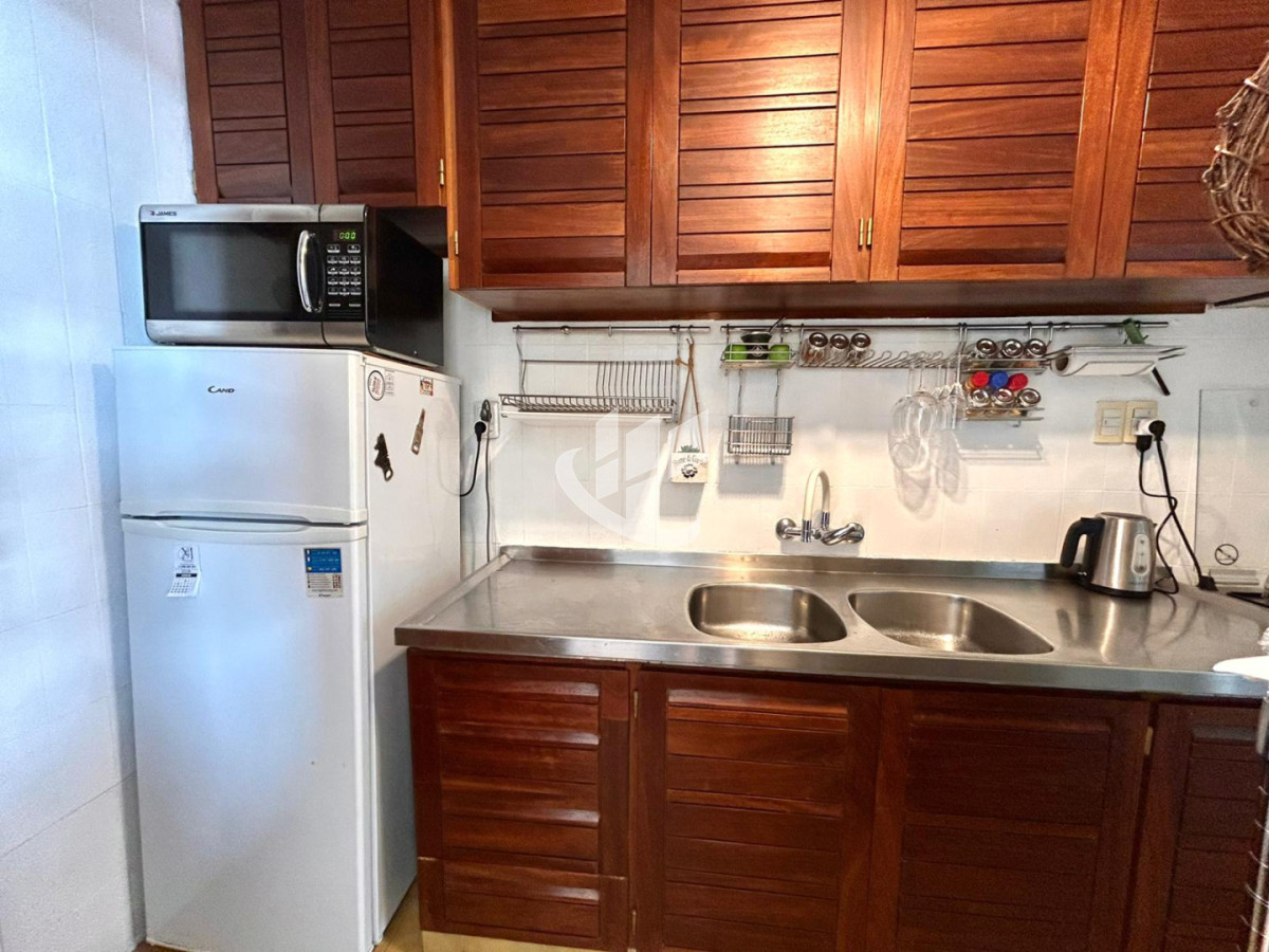 Apartamento ID.2408 - Alquiler Temporal 2 dormitorios Primera Linea Playa Mansa, Punta Del Este