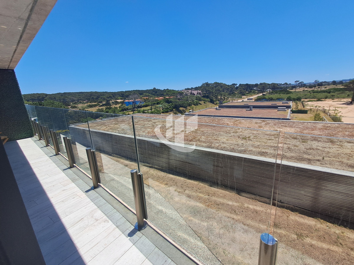 Apartamento ID.2401 - PUNTA DEL ESTE RINCON DEL INDIO AMPLIA SUITE DE LUJO EN VENTA