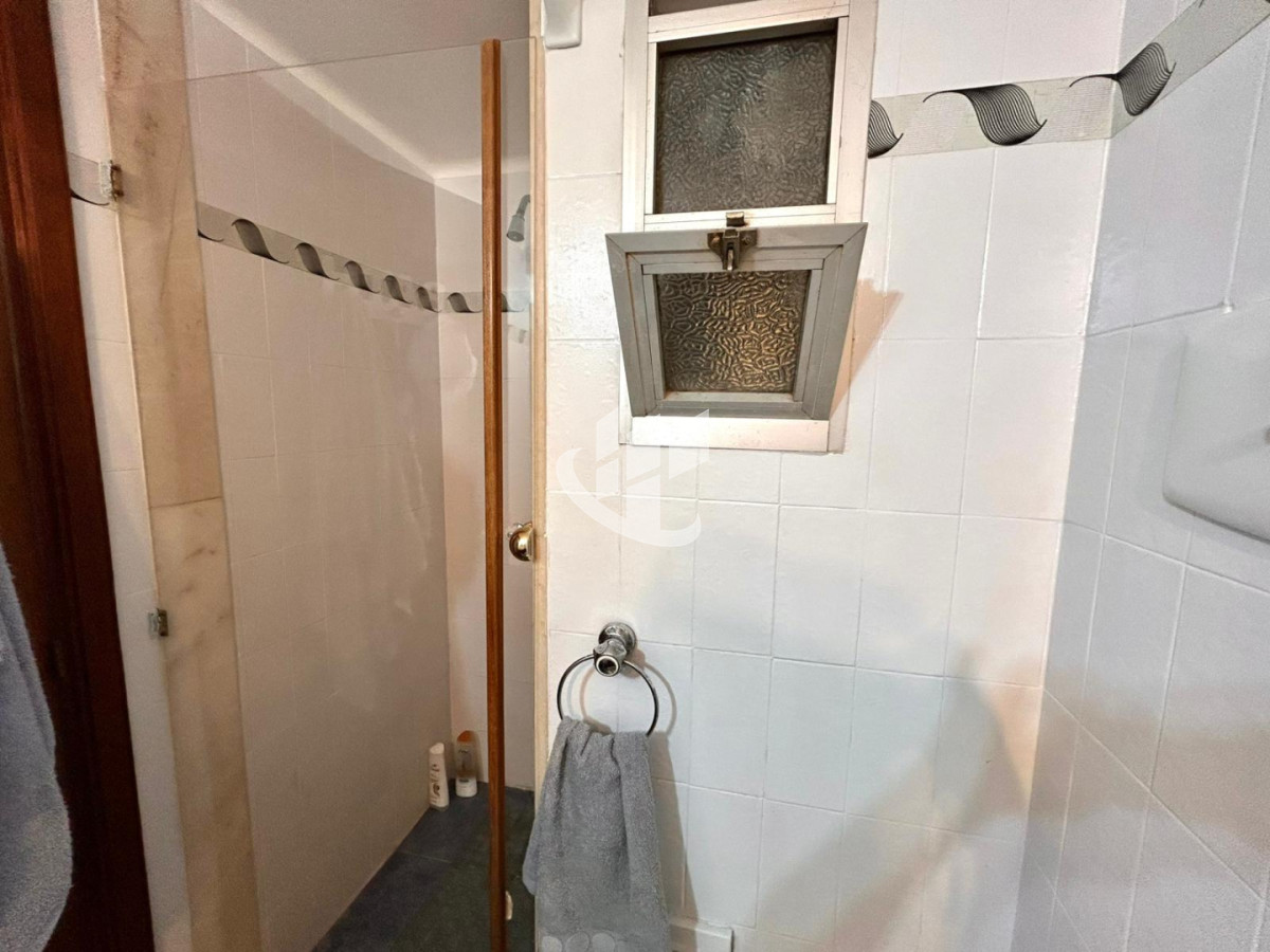 Apartamento ID.2408 - Alquiler Temporal 2 dormitorios Primera Linea Playa Mansa, Punta Del Este