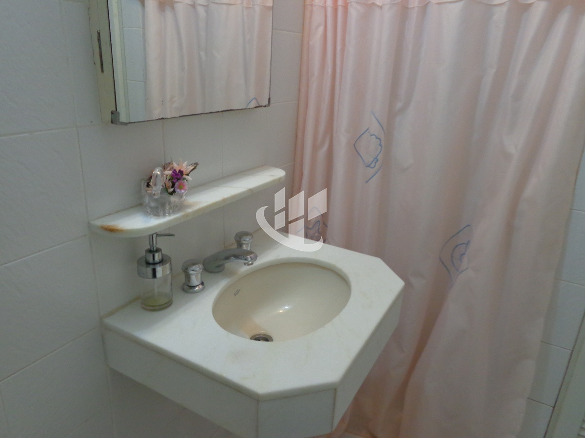 Apartamento ID.1357 - PUNTA DEL ESTE PENINSULA APARTAMENTO  2 DORMITORIOS 2 BAÑOS GARAGE VENTA 