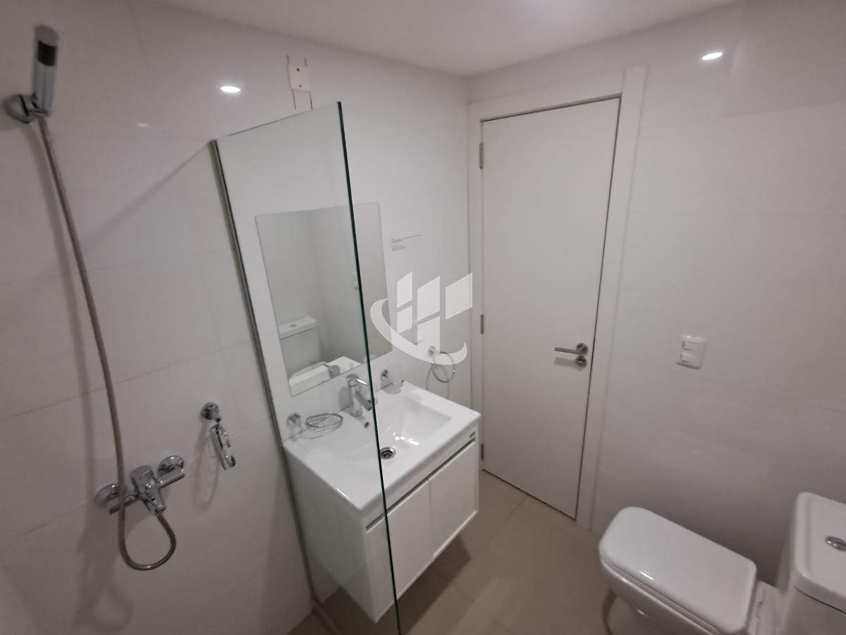 Apartamento ID.1832 - Venta, Monoambiente, Las Grutas, Punta Ballena, a metros del mar.