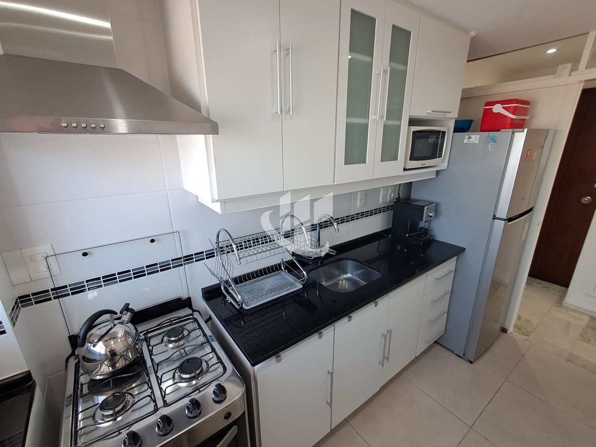 Apartamento ID.1784 - PUNTA DEL ESTE PENINSULA 2 DORMITORIOS ALQUILER ANUAL