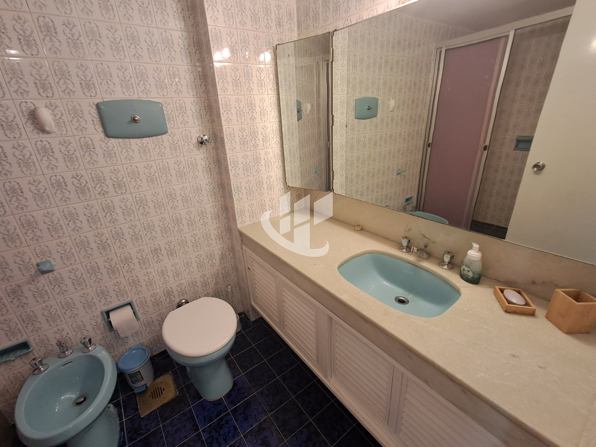 Apartamento ID.2227 - PUNTA DEL ESTE MANSA APTO 2 DORM Y DEP CON ESPECTACULAR VISTA AL MAR !