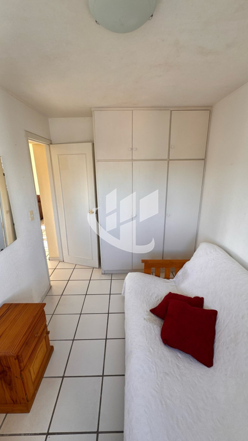 Apartamento ID.1724 - Alquiler  Anual.