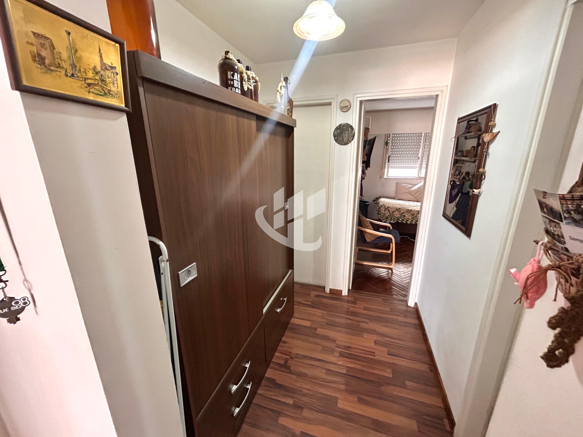 Apartamento ID.2010 - Venta Apartamento 2 Dormitorios, Tres Cruces, Cordón