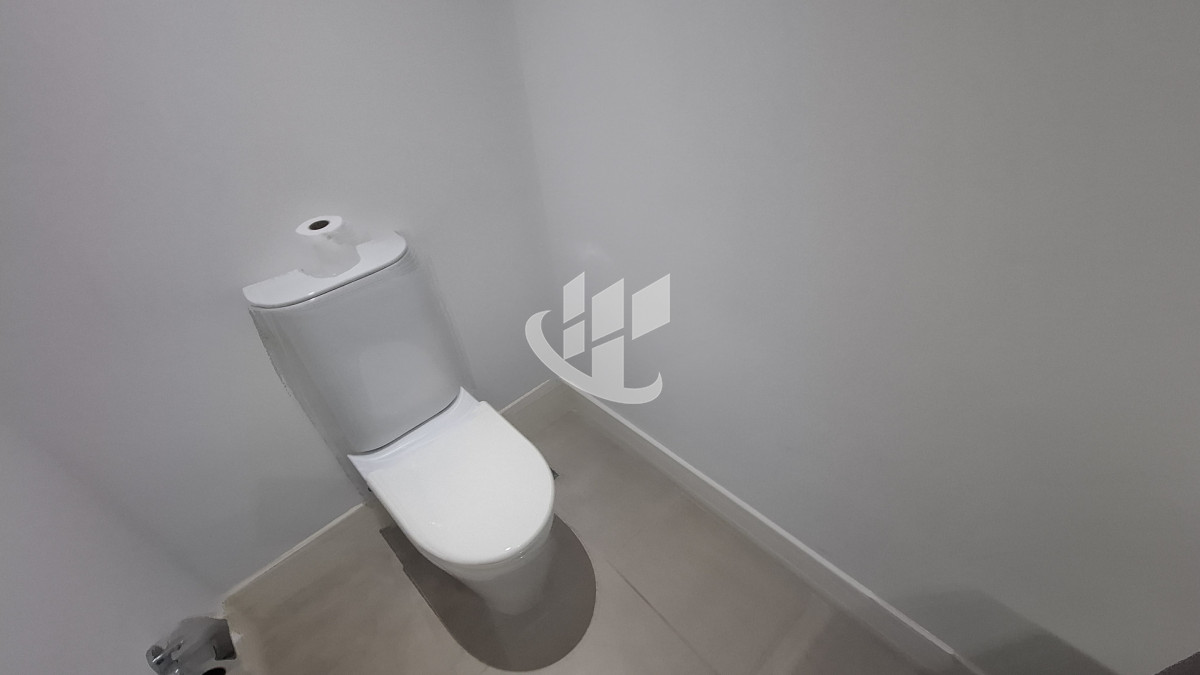 Apartamento ID.2434 - Alquiler invernal, 3 dormitorios y dependencia, Brava, Primera linea, Punta del Este