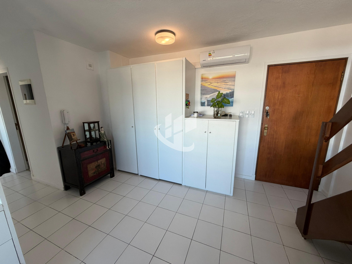 Apartamento ID.1336 - PUNTA DEL ESTE PENINSULA PENT HOUSE 2 DORMITORIOS 3 BAÑOS TERRAZA CON VISTA!!! GARAGE