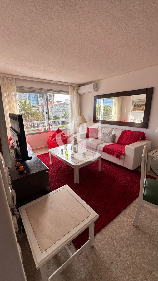 Apartamento ID.1723 - Alquiler Anual.Punta del Este.
