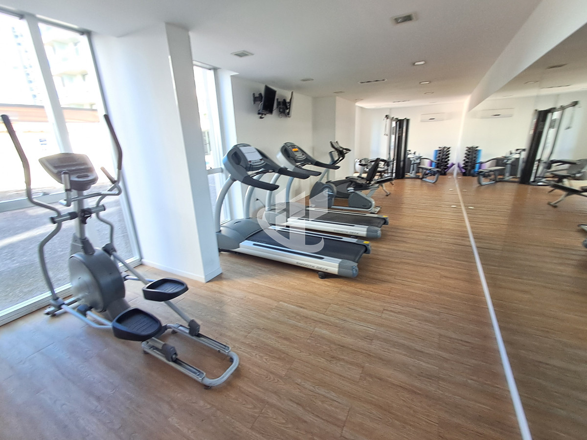 Apartamento ID.1765 - PUNTA DEL ESTE BRAVA APTO 2 DORMITORIOS 1 BAÑO COCHERA AMENITIES ALQUILER TEMPORAL