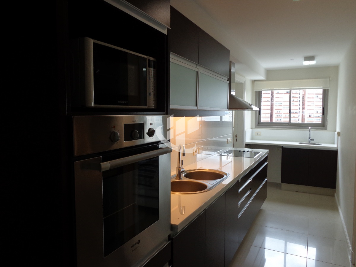 Apartamento ID.1400 - PUNTA DEL ESTE IMPERIALE FRENTE AL MAR! 3 DORMITORIOS 