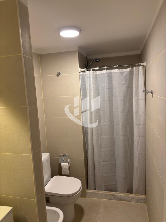 Apartamento ID.2250 - Alquiler Anual, 3 dormitorios, con garage, Peninsula, Punta del Este