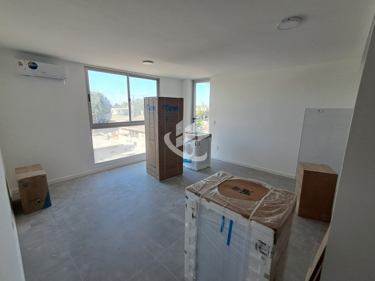 Apartamento ID.1558 - MALDONADO CENTRO A ESTRENAR 2 DORMITORIOS COCHERA BALCON