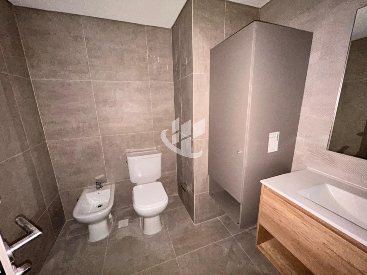 Apartamento ID.2517 - Venta Apartamento 1 Dormitorio con Balcón y Vista a la Rambla, Buceo