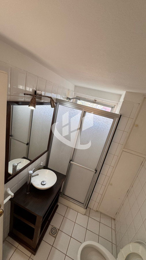 Apartamento ID.1724 - Alquiler  Anual.