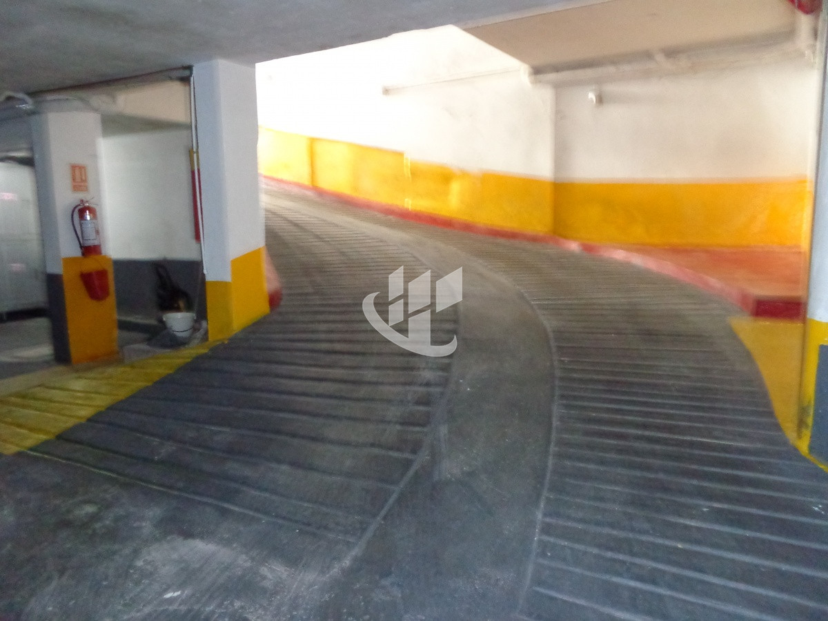 Apartamento ID.1357 - PUNTA DEL ESTE PENINSULA APARTAMENTO  2 DORMITORIOS 2 BAÑOS GARAGE VENTA 