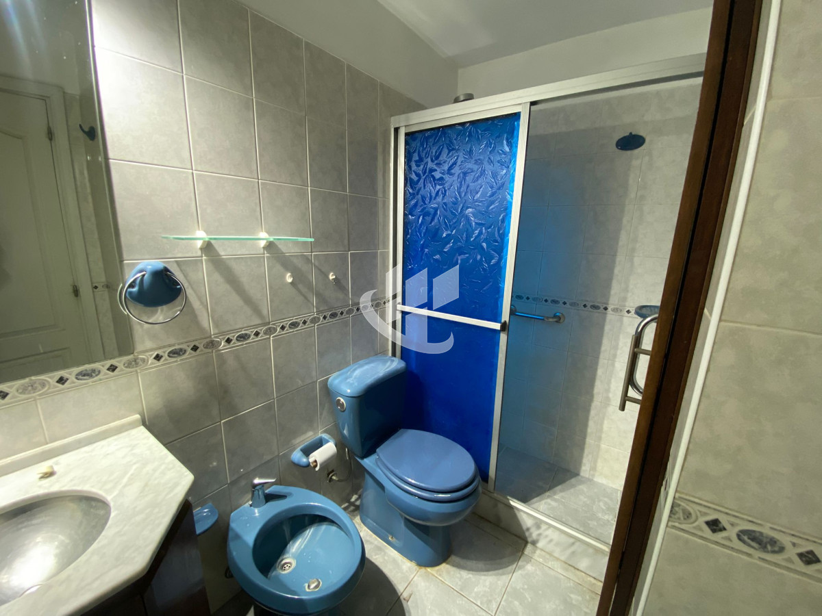 Apartamento ID.1875 - APARTAMENTO EN ALQUILER HERMOSO 2 DORM 2 BAÑOS Y GARAJE PISO ALTO POCITOS