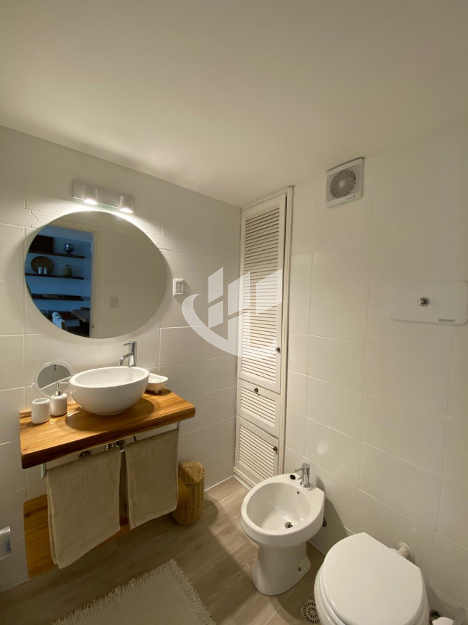 Apartamento ID.1946 - Alquiler Anual.