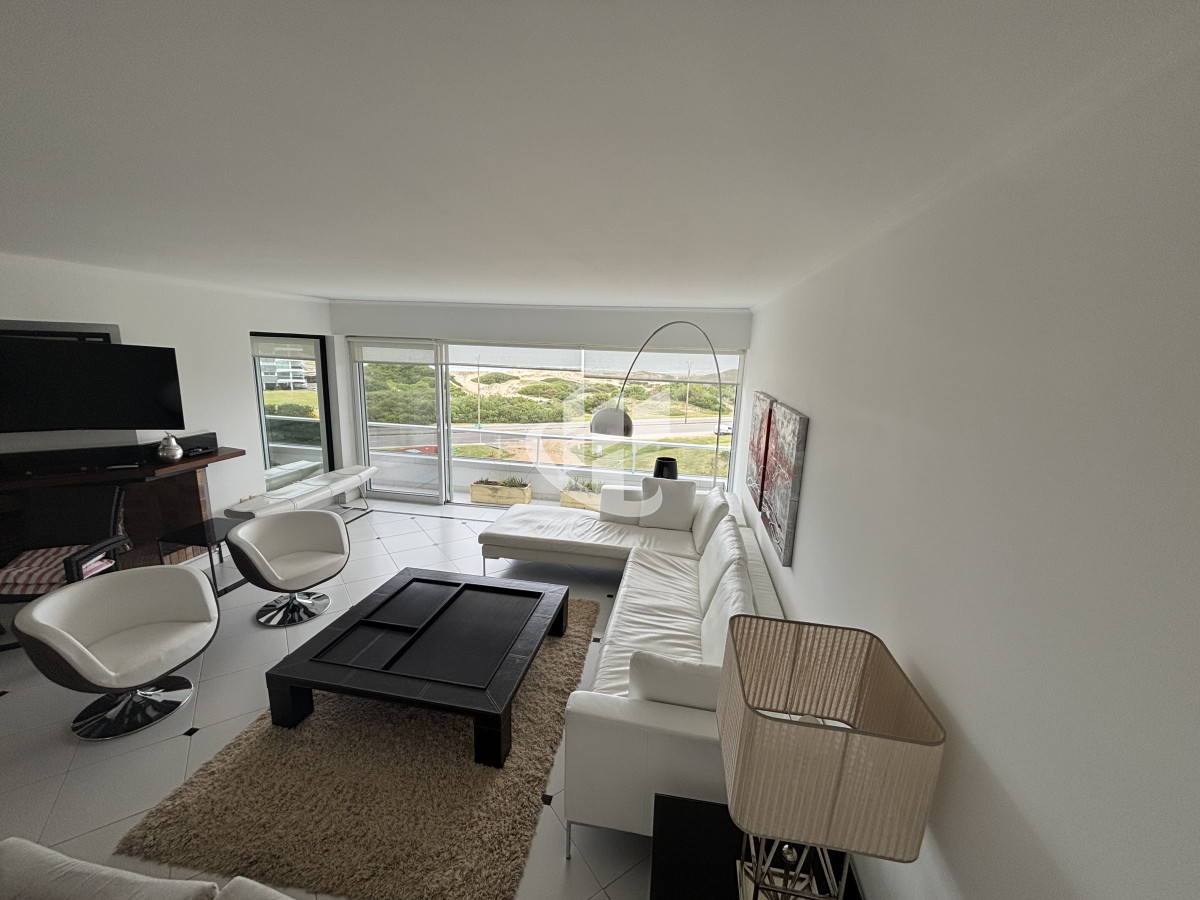 Apartamento ID.2280 - PUNTA DEL ESTE - PLAYA BRAVA - APARTAMENTO 4 DORMITORIOS - VENTA 