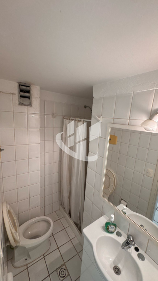 Apartamento ID.1724 - Alquiler  Anual.