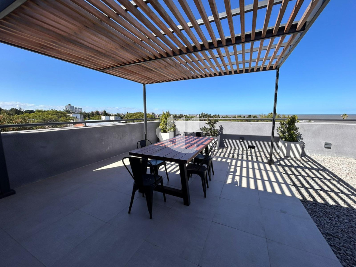 Apartamento ID.2517 - Venta Apartamento 1 Dormitorio con Balcón y Vista a la Rambla, Buceo