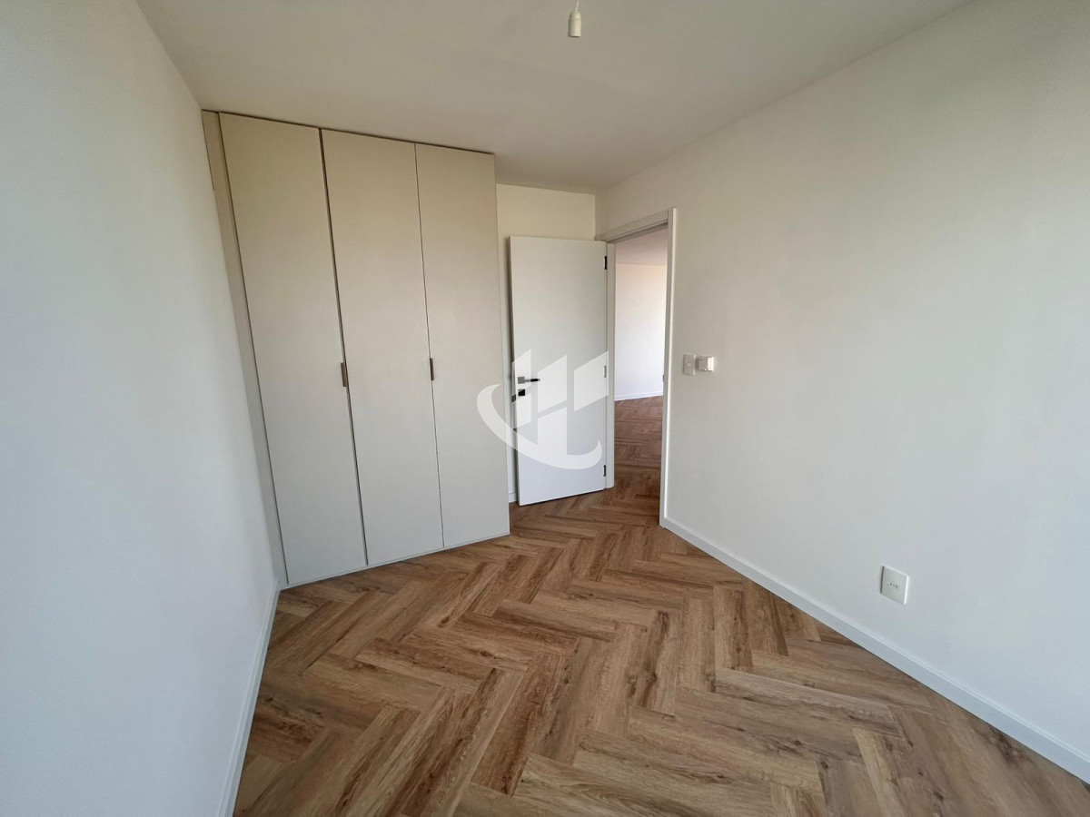 Apartamento ID.2258 - Alquiler 2 Dormitorios Barra de Carrasco, Garaje, Piscina, Frente a la Rambla